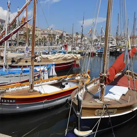 De Delphine Climatise Les Playes