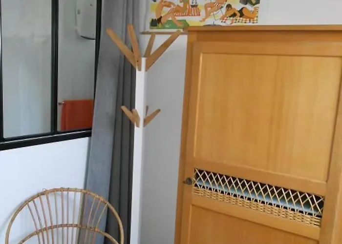 De Delphine Climatise * Les Playes